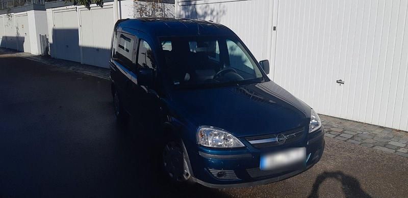 Second-hand Opel Combo 90 CP (66 kW) 2007 Albastru Monovolum