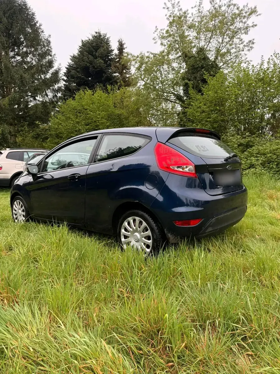 Second-hand Ford Fiesta 82 CP (60 kW) 2010 Negru Hatchback