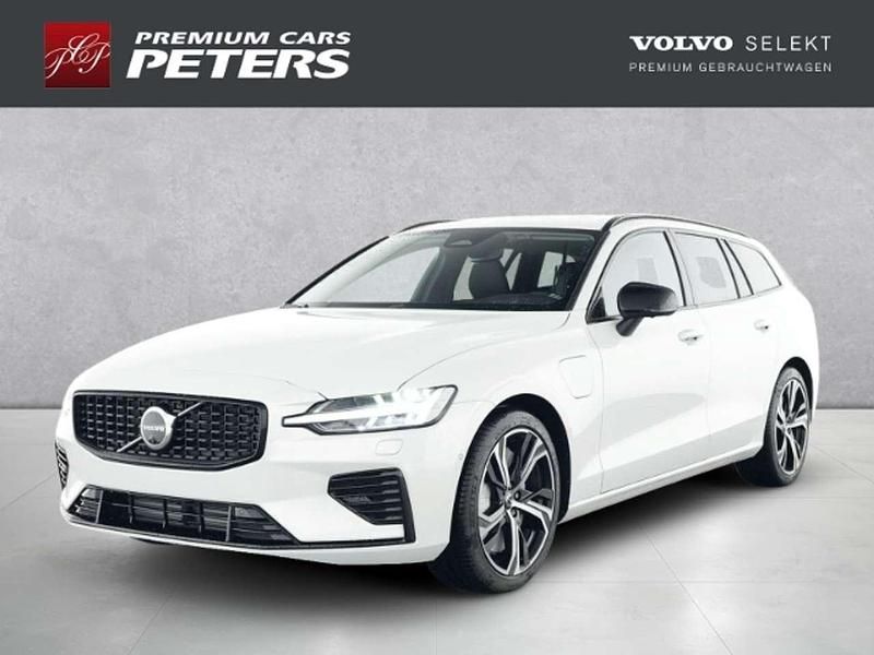 Weiss Gebraucht 2025 Volvo V60 Plus Kombi | 44.900 € (Etwas zu teuer) - Bild 1/4
