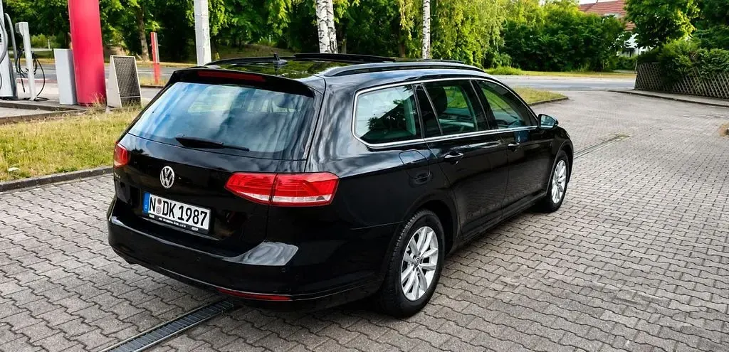 Gebraucht VW Passat Comfortline 150 PS (110 kW) 2015 Schwarz Kombi