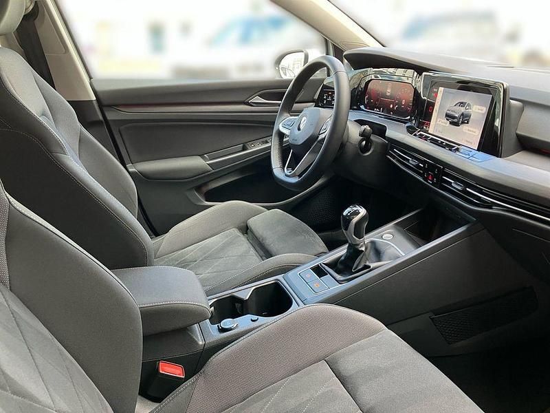 Gebraucht VW Golf VII Style 150 PS (110 kW) 2020 Weiß Limousine