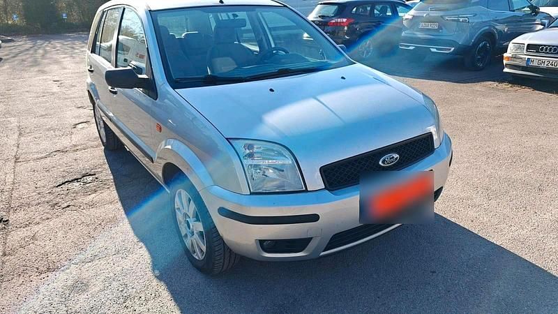 Gebraucht Ford Fusion 80 PS (58 kW) 2003 Silber Kleinwagen