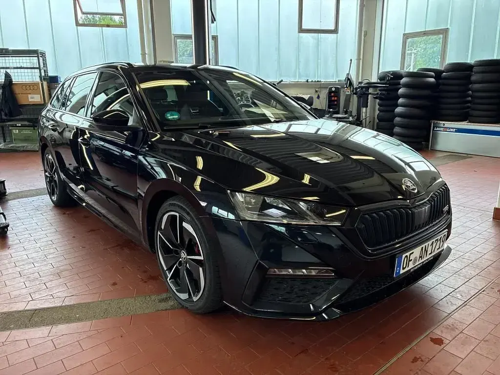 Gebraucht Skoda Octavia RS 200 PS (147 kW) 2023 Schwarz Limousine