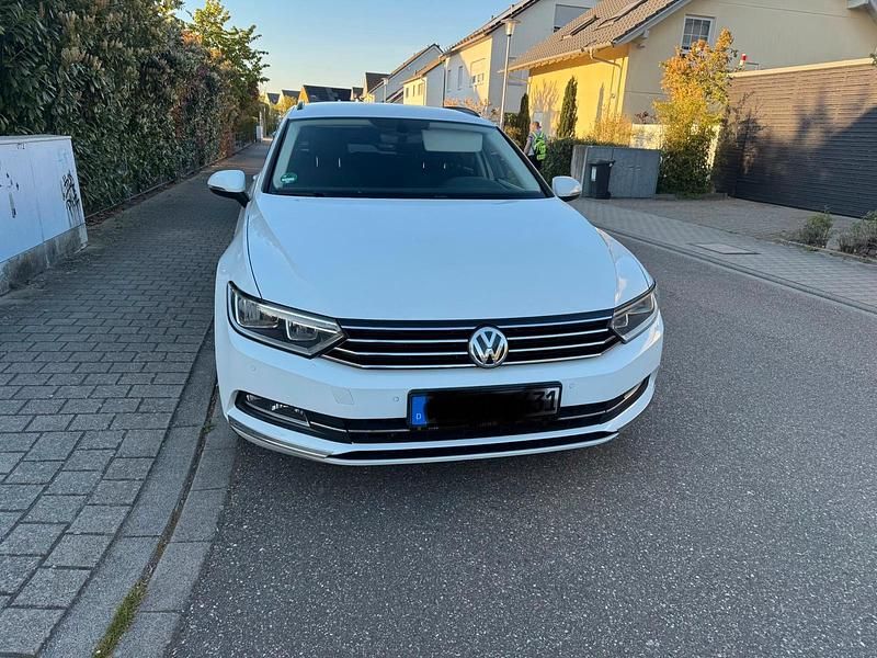 Gebraucht VW Passat 125 PS (91 kW) 2016 Weiß Kombi