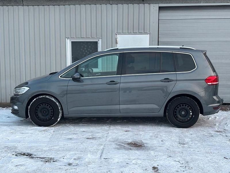 Gebraucht VW Touran Highline 150 PS (110 kW) 2017 Van / Kleinbus
