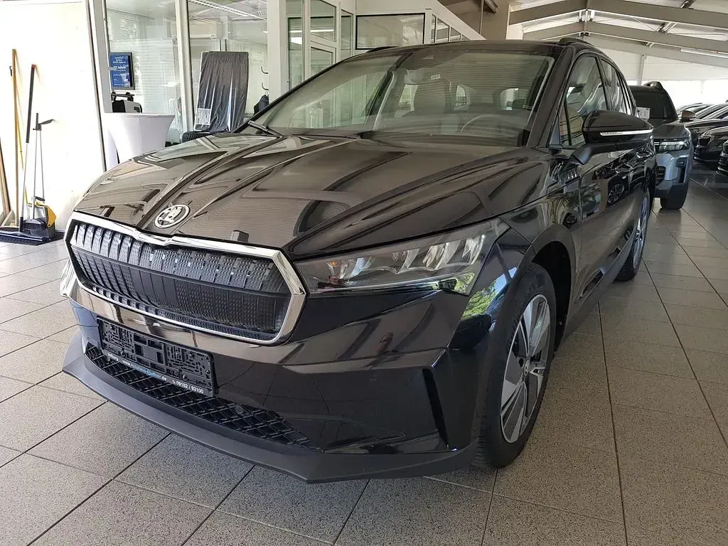 Gebraucht Skoda Enyaq iV 131 kW (179 PS) 2024 Schwarzmagic perleffekt SUV