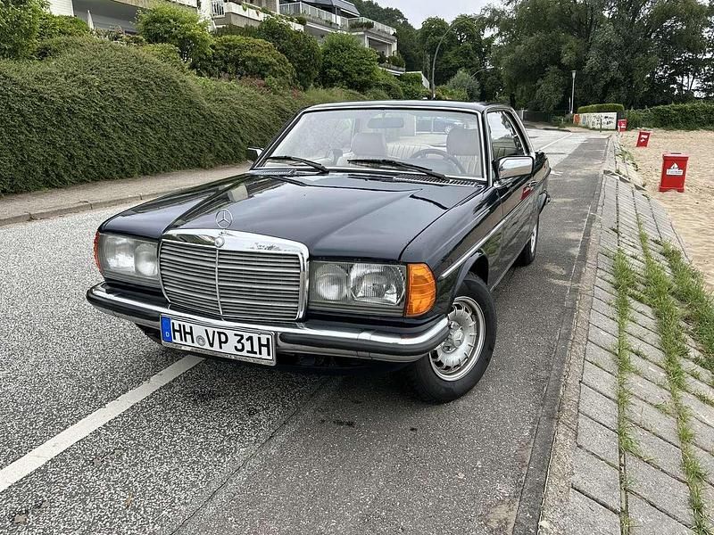Blau Gebraucht 1982 Mercedes C230 Coupé | 9.600 € - Bild 1/4