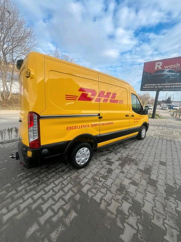 Usata Ford Transit 105 CV (77 kW) 2021 Giallo Monovolume