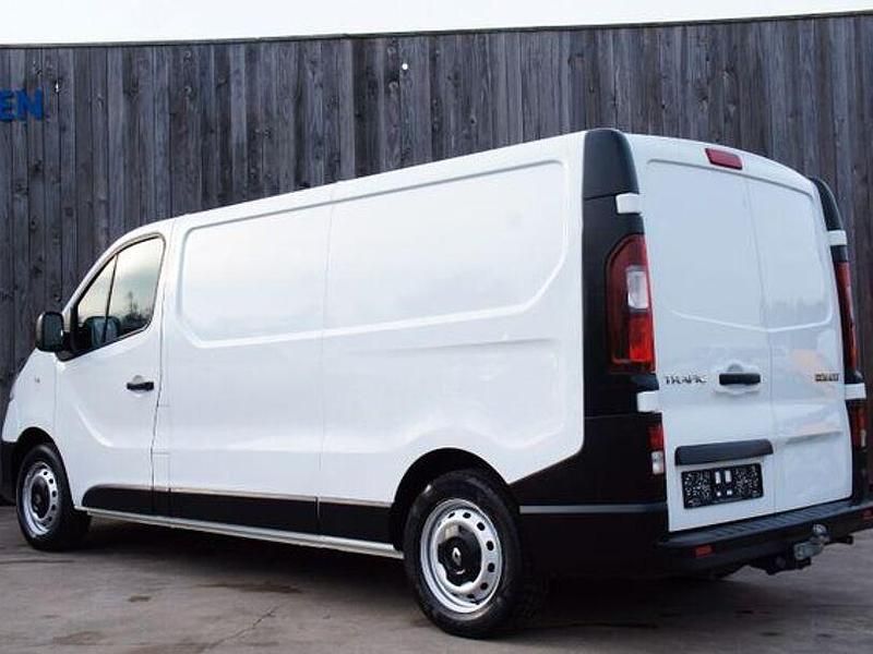 Gebraucht Renault Trafic 95 PS (69 kW) 2017 Weiß Van / Kleinbus