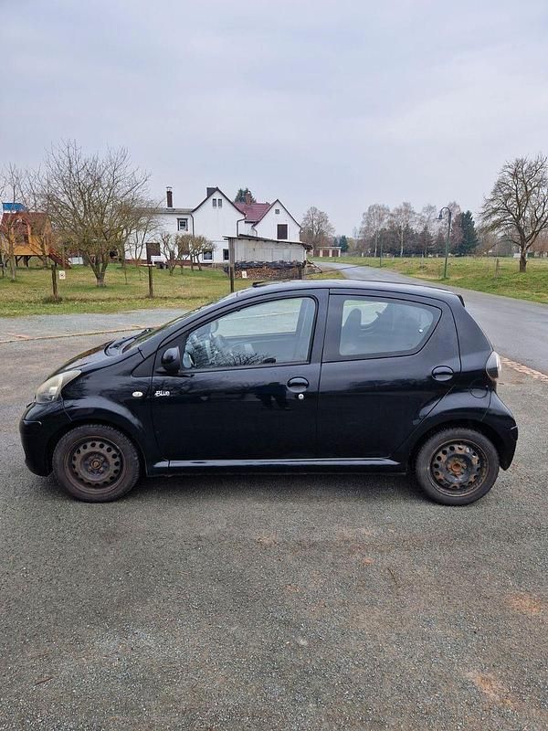 Gebraucht Toyota Aygo 68 PS (50 kW) 2010 Kleinwagen