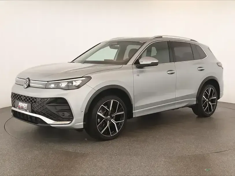 Gebraucht VW Tiguan R-line 193 PS (141 kW) 2024 Oyster silver SUV