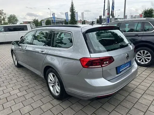 Gebraucht VW Passat Comfortline 200 PS (147 kW) 2019 Grau Kombi