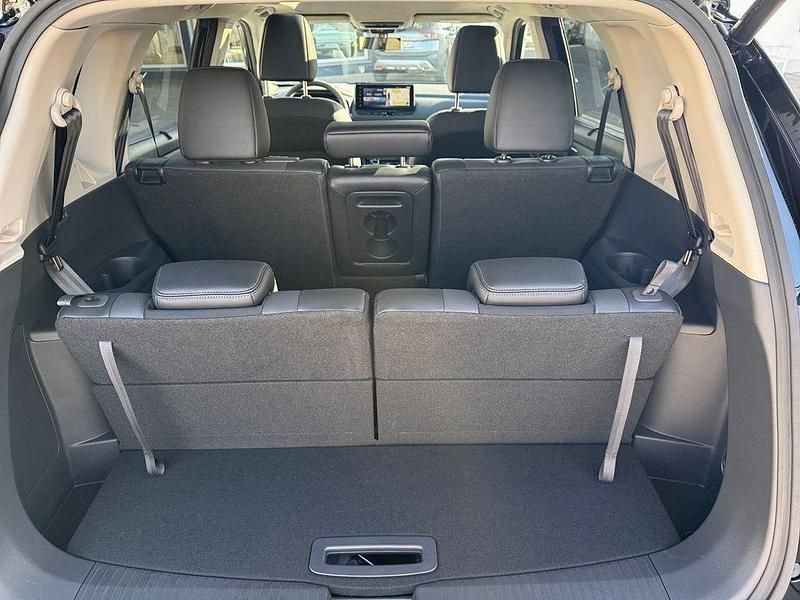 Schwarz Neu 2025 Nissan X-Trail Tekna+ SUV | 52.490 € - Bild 1/4