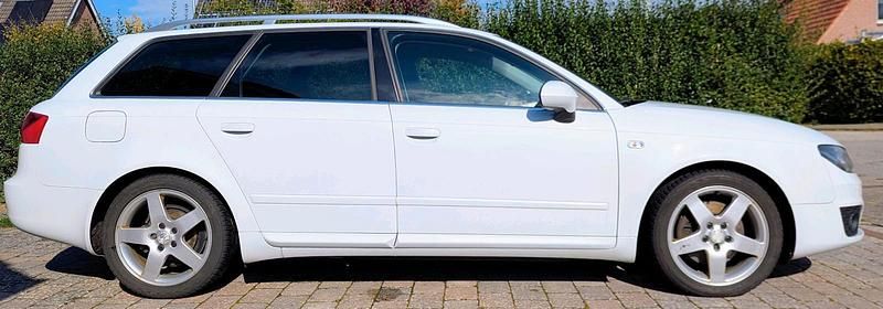 Weiß Gebraucht 2012 Seat Exeo Sport Kombi | 4.900 € (Fairer Preis) - Bild 1/4