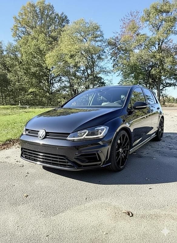 Schwarz Gebraucht 2019 VW Golf VII R Kleinwagen | 26.300 € (Fairer Preis) - Bild 1/4