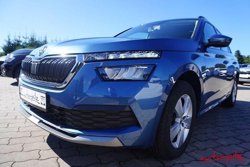 Blau Gebraucht 2020 Skoda Kamiq Ambition SUV | 17.690 € (Fairer Preis) - Bild 1/4