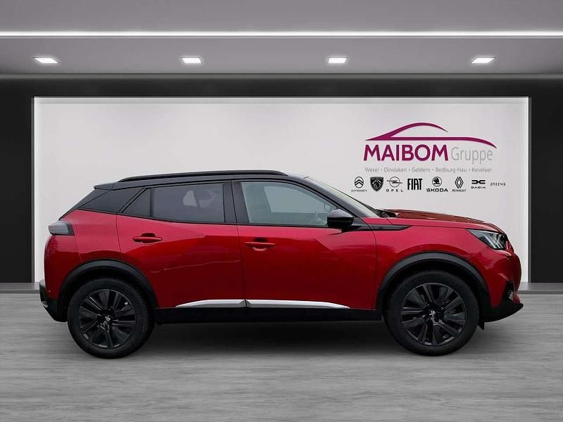 Gebraucht Peugeot e-2008 GTi 100 kW (136 PS) 2021 Lackierung elixierrot/typ ver SUV