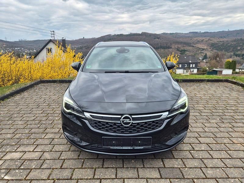 Gebraucht Opel Astra Dynamic 110 PS (80 kW) 2016 Schwarz Kombi