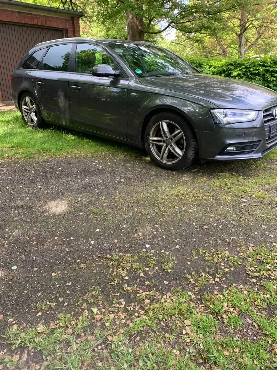 Używany Audi A4 177 KM (130 kW) 2015 Szary Kombi