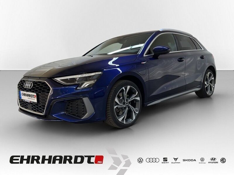 Blau Gebraucht 2021 Audi A3 Sportback e-tron S-Line Limousine | 26.950 € (Guter Preis) - Bild 1/2