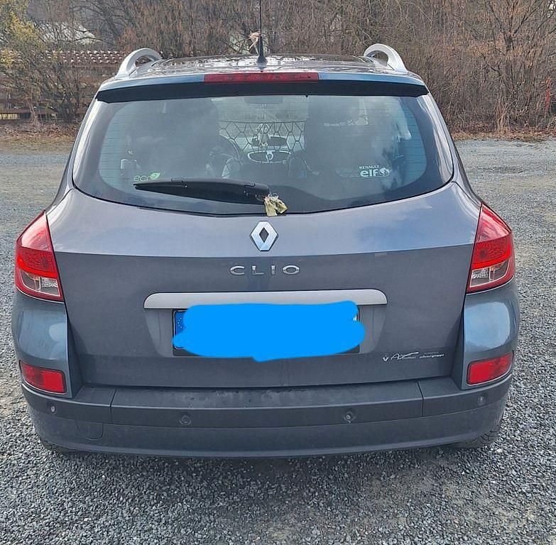 Gebraucht Renault Clio II Dynamique 103 PS (75 kW) 2009 Grau Limousine