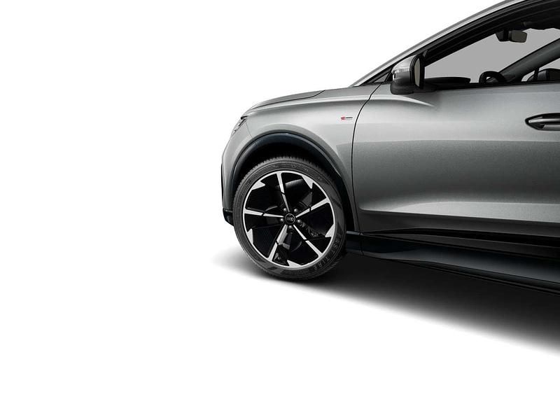 Gebraucht Audi Q4 e-tron S-Line 210 kW (286 PS) 2025 Taifungrau metallic SUV