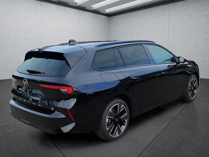 Neu Opel Astra 114 kW (156 PS) 2026 Schwarz Kombi