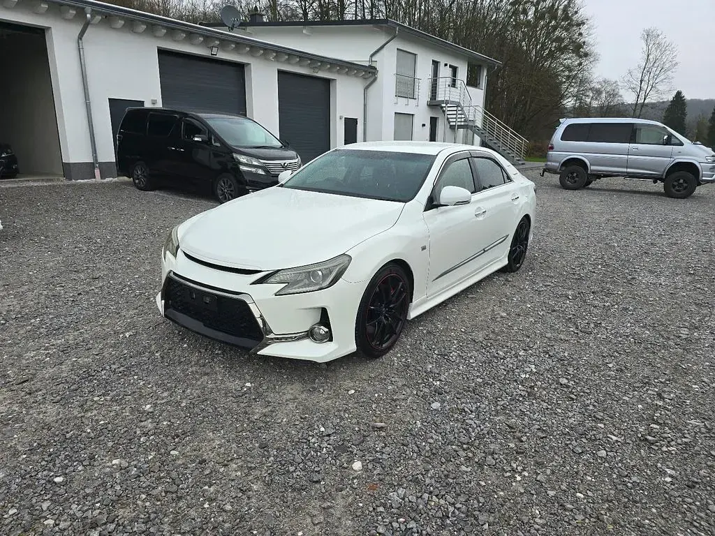 Gebraucht Toyota Crown 318 PS (233 kW) 2013 Weiß Limousine
