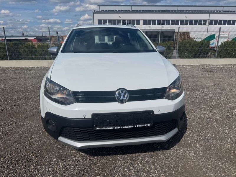 Weiß Gebraucht 2015 VW Polo Cross Kleinwagen | 7.400 € (Fairer Preis) - Bild 1/4
