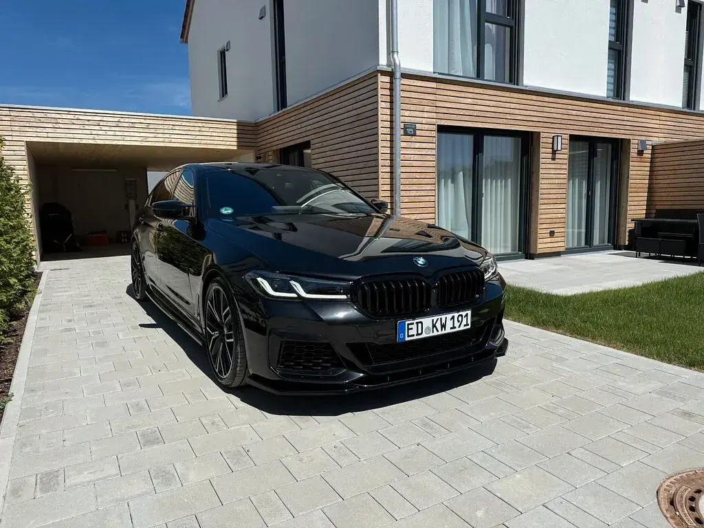 Gebraucht BMW M550 Performance 530 PS (389 kW) 2022 Schwarz Limousine