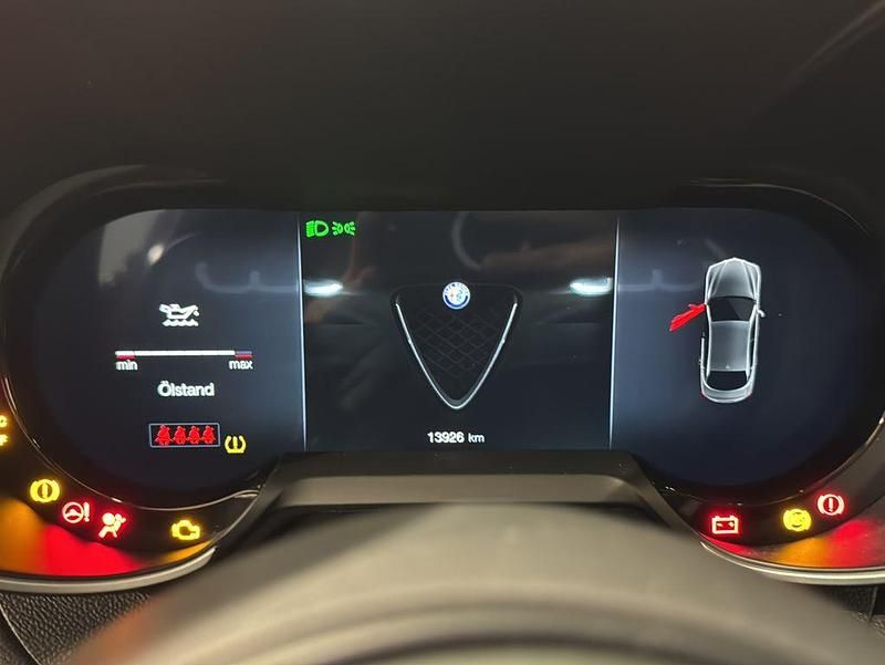 Gebraucht Alfa Romeo Giulia Competizione 280 PS (205 kW) 2023 Rot Limousine