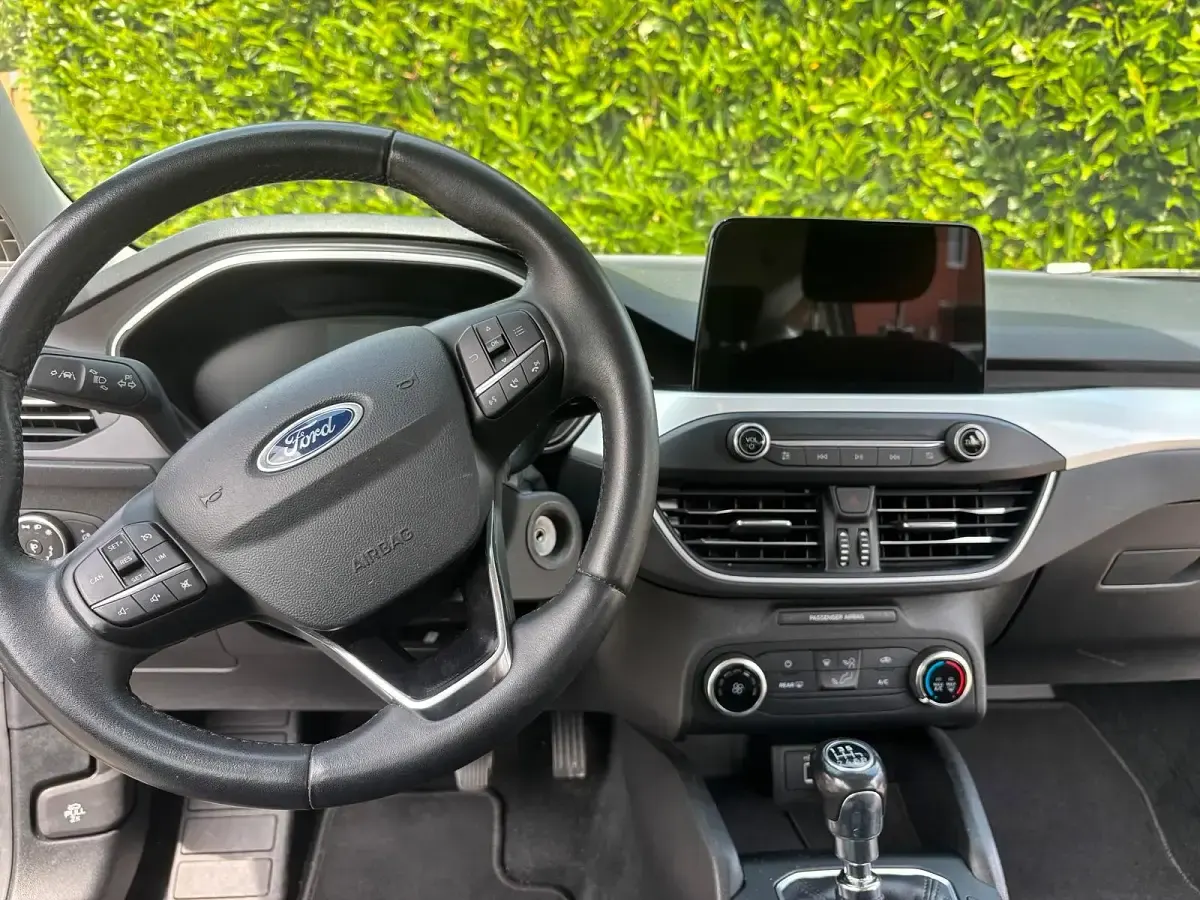 Gebraucht Ford Focus Cool & Connect 125 PS (91 kW) 2018 Kombi