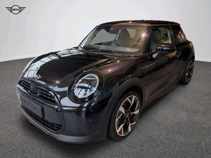 Schwarz Gebraucht 2024 Mini Cooper Classic Kleinwagen | 30.241 € (Etwas zu teuer) - Bild 1/4