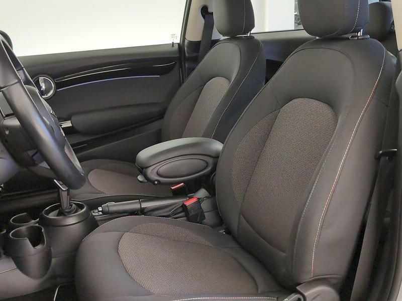 Gebraucht Mini Cooper Sport 136 PS (100 kW) 2024 Silber Kleinwagen