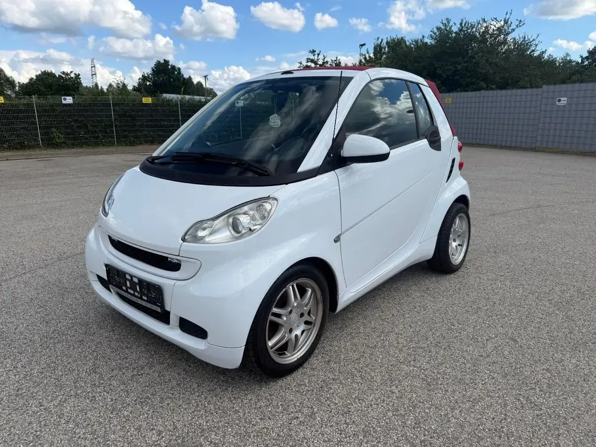 Gebraucht Smart ForTwo Cabrio 71 PS (52 kW) 2012 Weiß Cabrio
