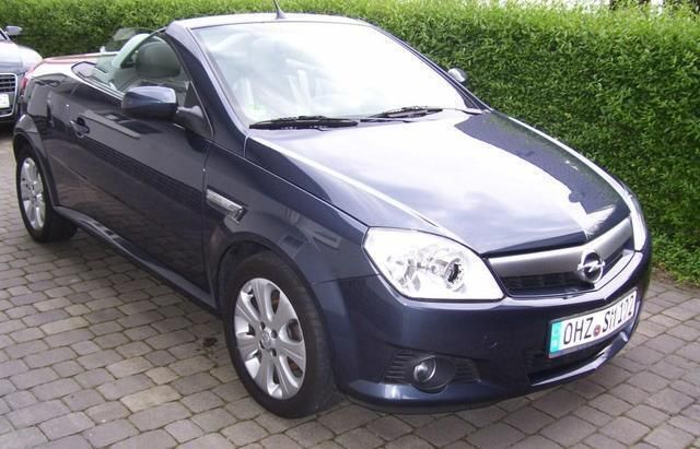 Gebraucht Opel Tigra 90 PS (66 kW) 2008 Grau metallic Cabrio