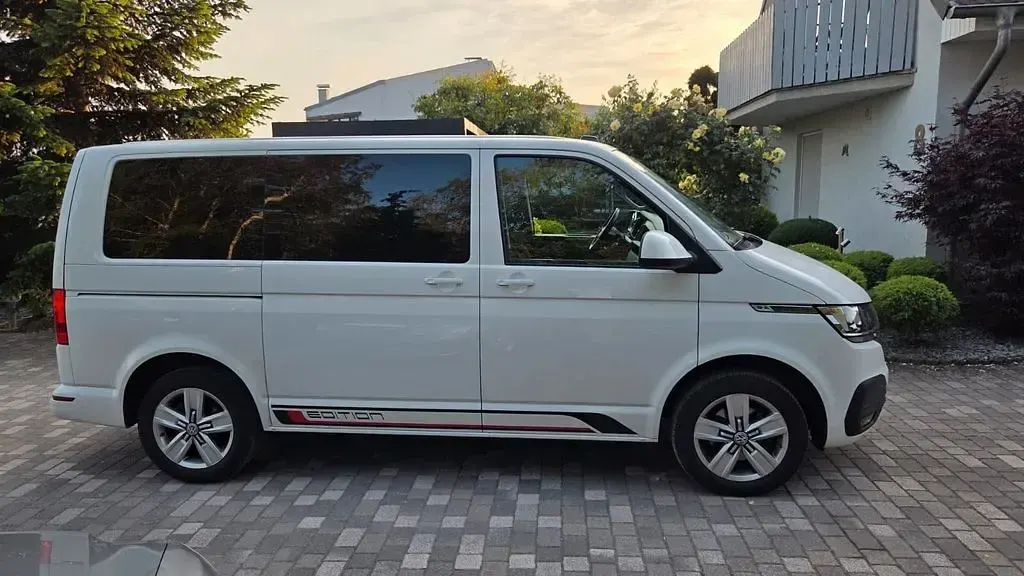 Gebraucht VW Multivan 150 PS (110 kW) 2020 Weiß Van / Kleinbus