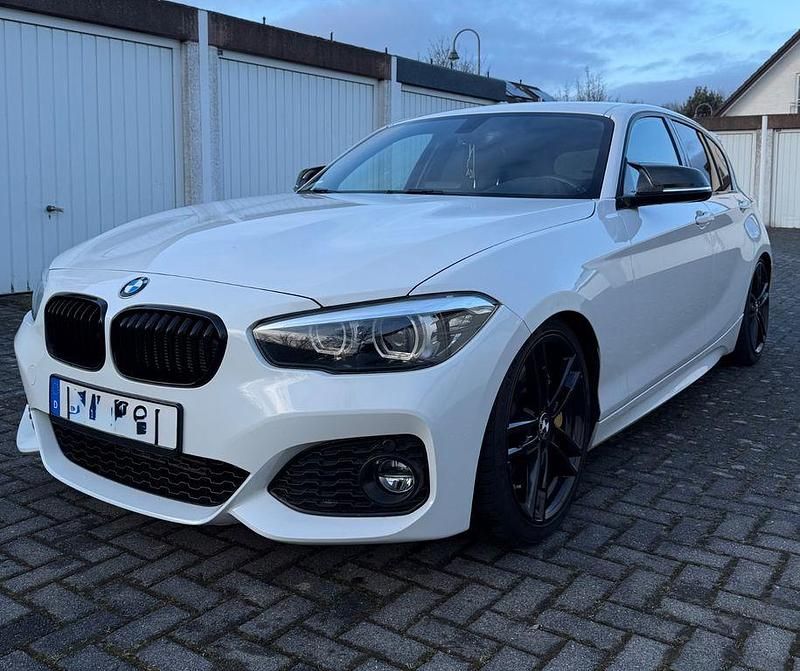 Gebraucht BMW 118 Shadowline 136 PS (100 kW) 2018 Weiß Kleinwagen