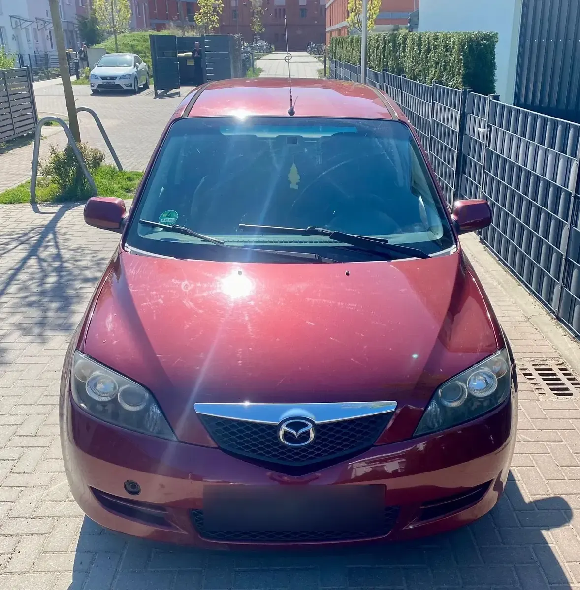 Usata Mazda 2 80 CV (58 kW) 2006 Viola Utilitaria