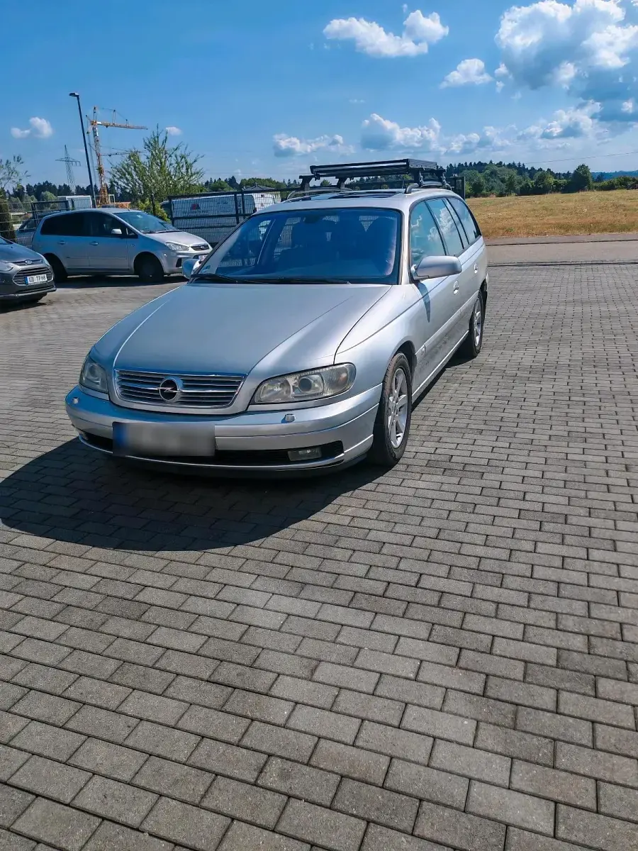 Gebraucht Opel Omega 150 PS (110 kW) 2002 Silber Kombi