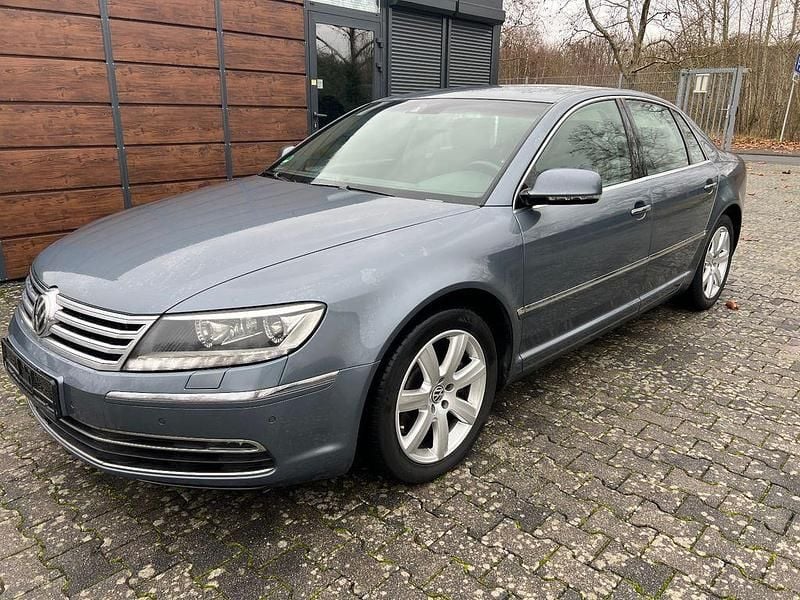 Grau Gebraucht 2014 VW Phaeton Limousine | 10.850 € (Superpreis) - Bild 1/4