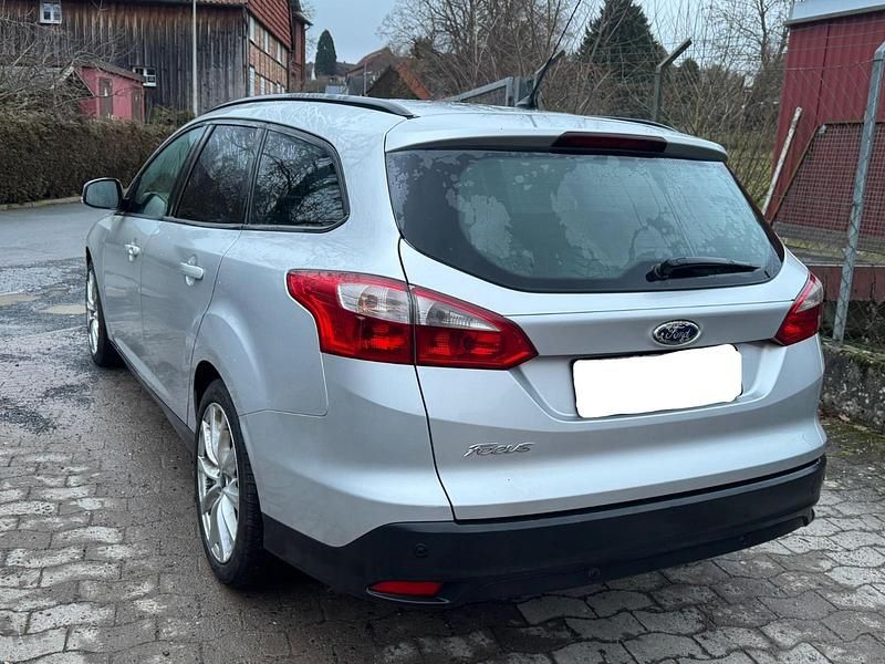 Gebraucht Ford Focus 116 PS (85 kW) 2013 Silber Kombi