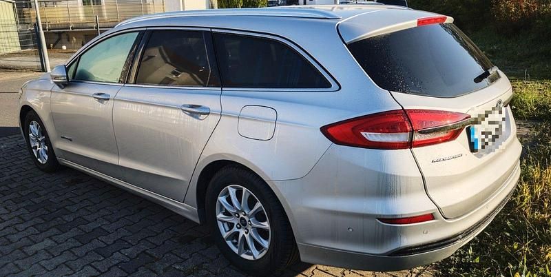 Gebraucht Ford Mondeo Titanium 188 PS (138 kW) 2019 Silber Kombi