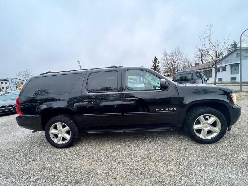 Gebraucht Chevrolet Suburban LTZ 325 PS (239 kW) 2012 Schwarz SUV