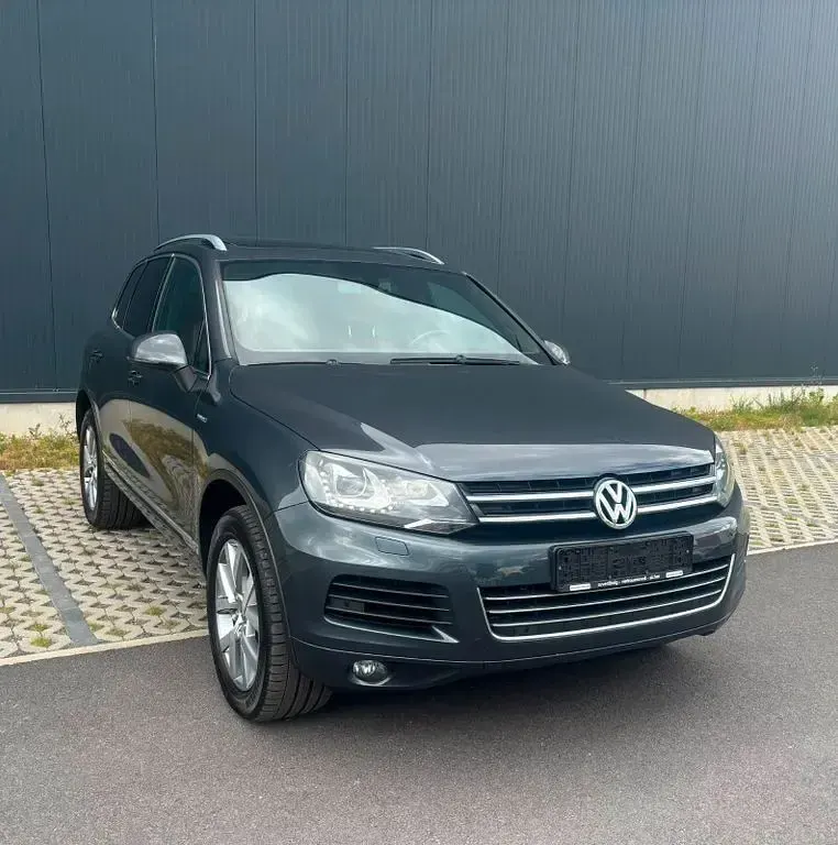 Gebraucht VW Touareg Edition 204 PS (150 kW) 2013 Grau SUV
