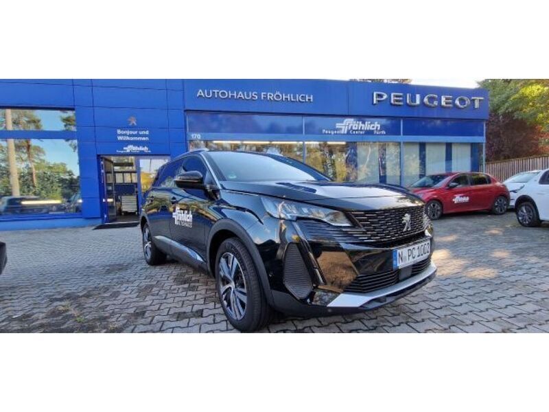 Schwarz Gebraucht 2023 Peugeot 5008 Allure Van / Kleinbus | 31.890 € (Etwas zu teuer) - Bild 1/4