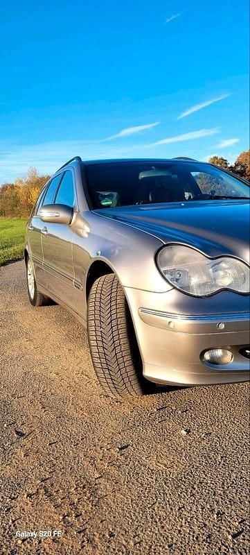 Grau Gebraucht 2005 Mercedes C200 Kombi | 2.299 € (Guter Preis) - Bild 1/4