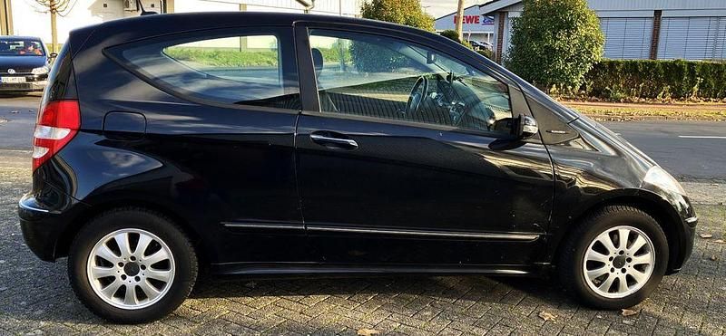 Gebraucht Mercedes A150 Elegance 95 PS (69 kW) 2007 Schwarz Van / Kleinbus