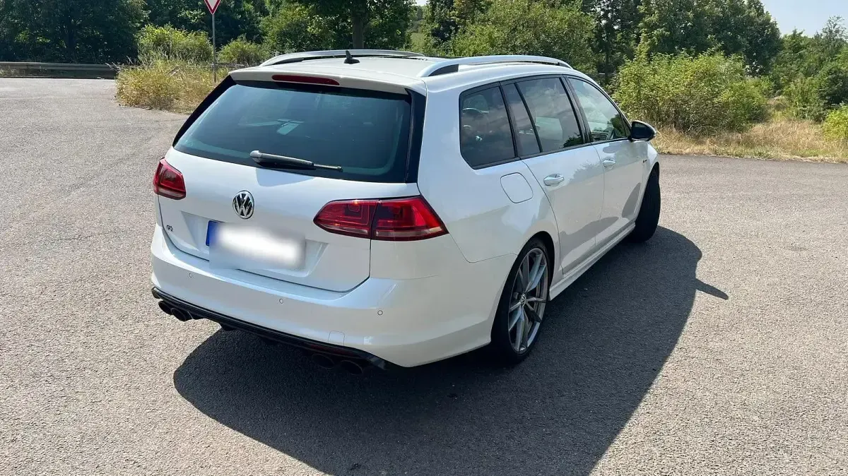 Gebraucht VW Golf VII R 300 PS (220 kW) 2016 Weiß Kombi