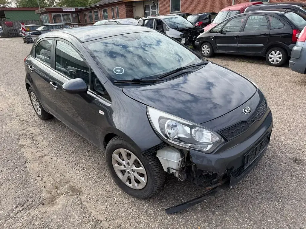 Gebraucht Kia Rio Edition 7 75 PS (55 kW) 2014 Limousine